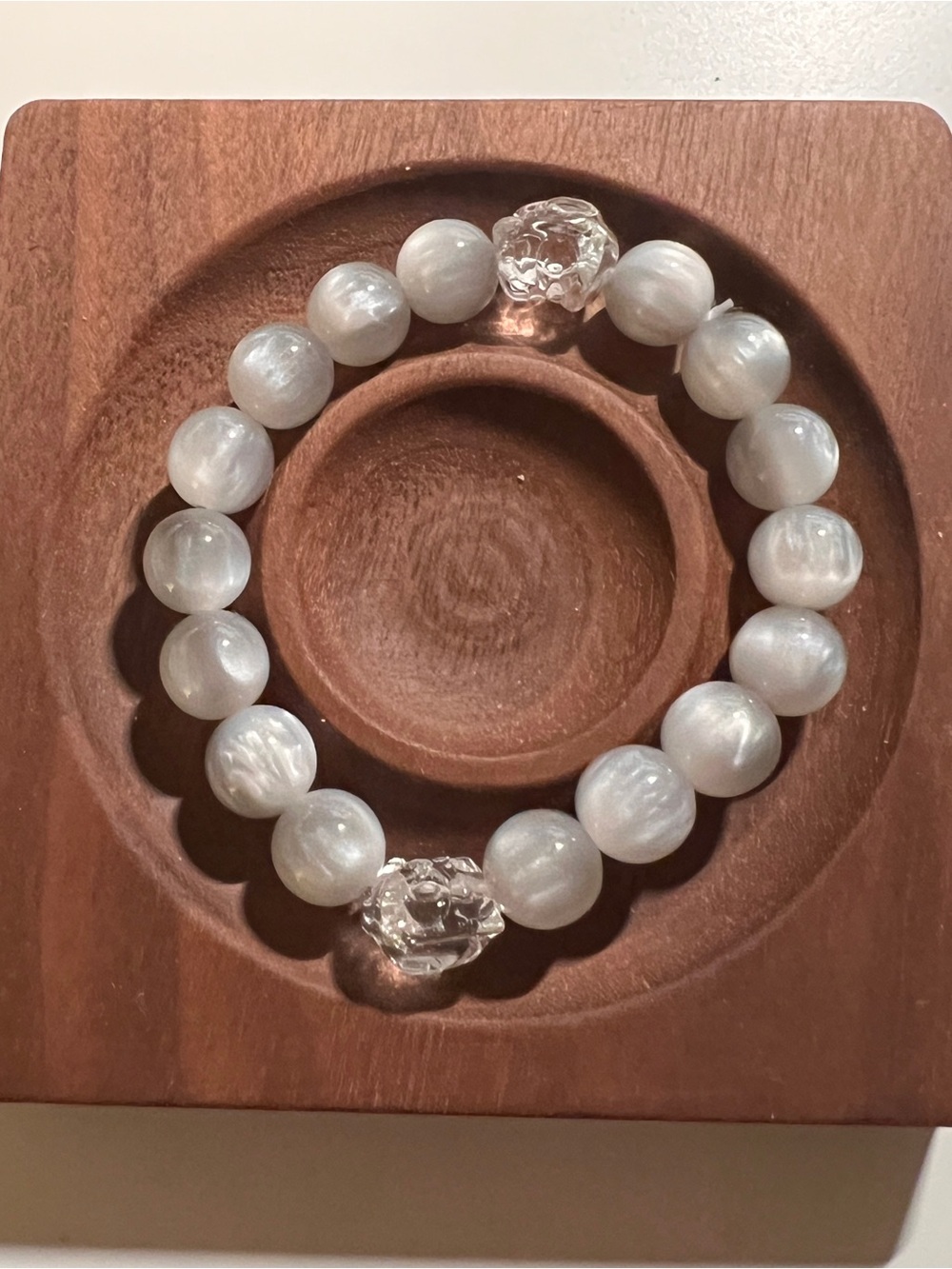 Elegant White Beaded Stretch Bracelet with Crystal Accents